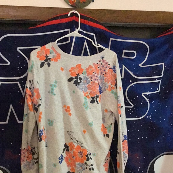 Old Navy Sweaters - Old Navy Floral Print Sweatshirt, Sz Large